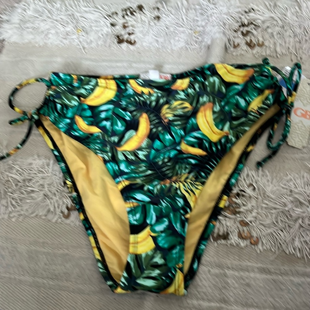 Gianni Bini banana themed bottoms